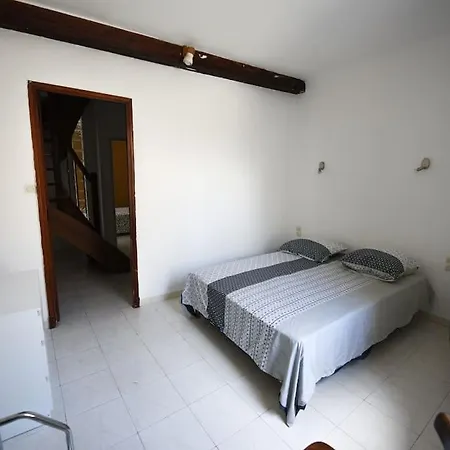 - Loft 6 Personnes. Centre / Port Апартаменты