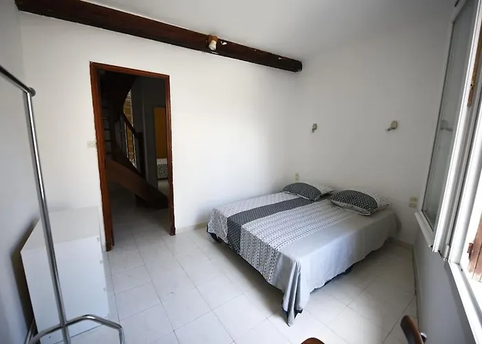 - Loft 6 Personnes. Centre / Port Lägenhet